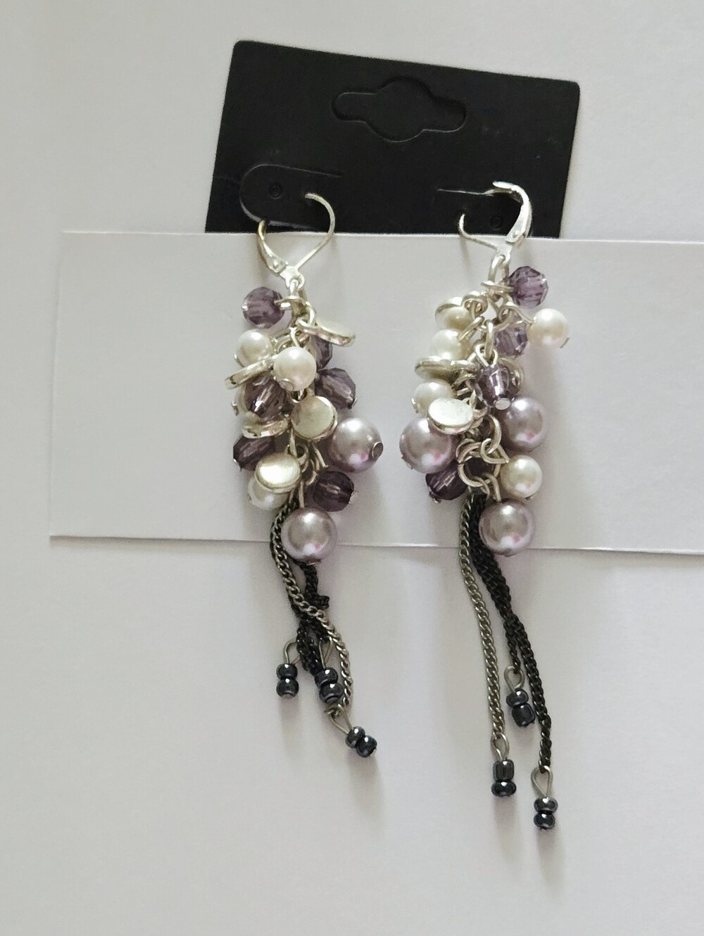 Vintage Fuax Pearl & Purple White Bead Cluster Dangle Earrings - Picture 9 of 16